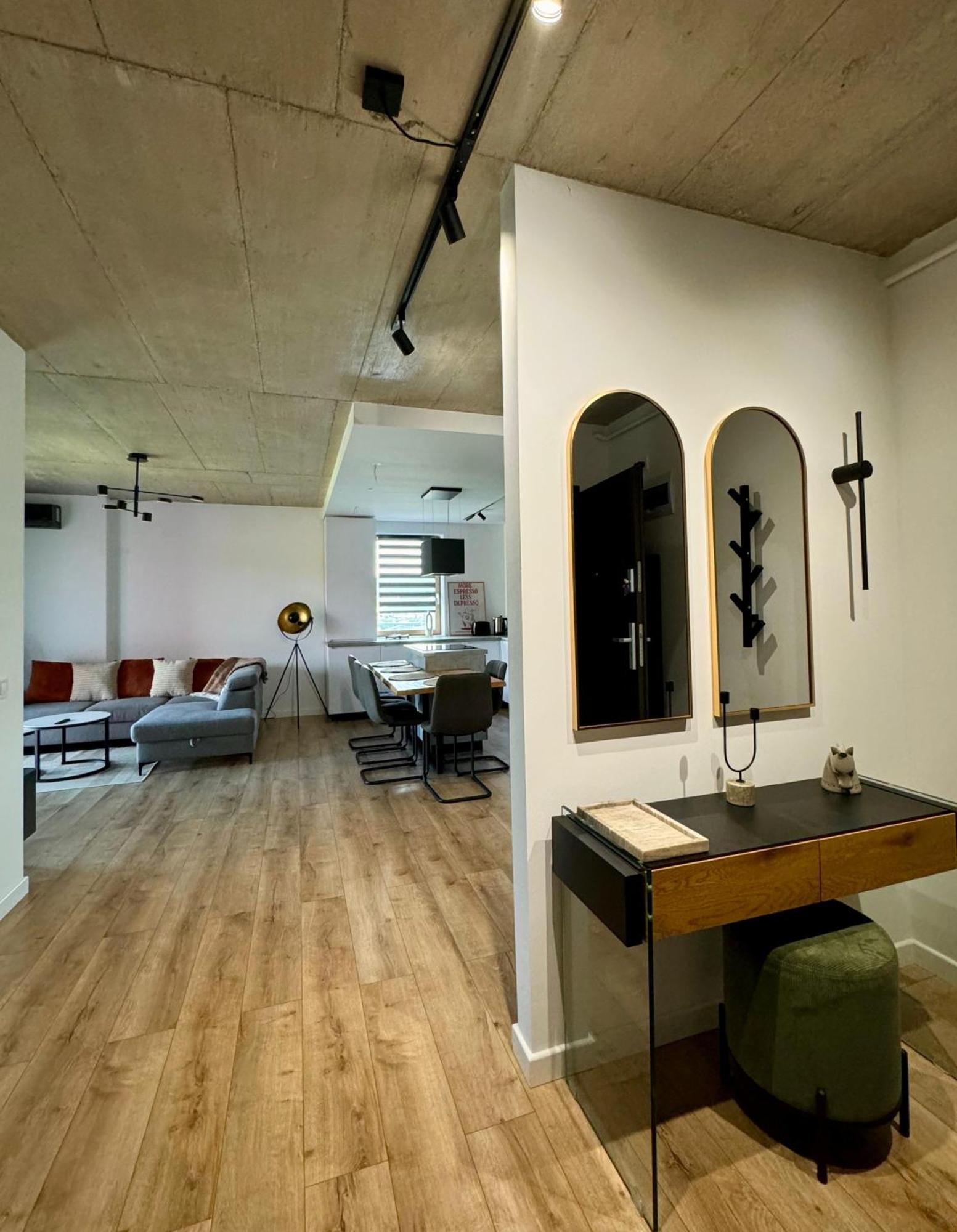 The Perfect Space - New1Bedroom & Parking Târgu-Mureş Eksteriør bilde